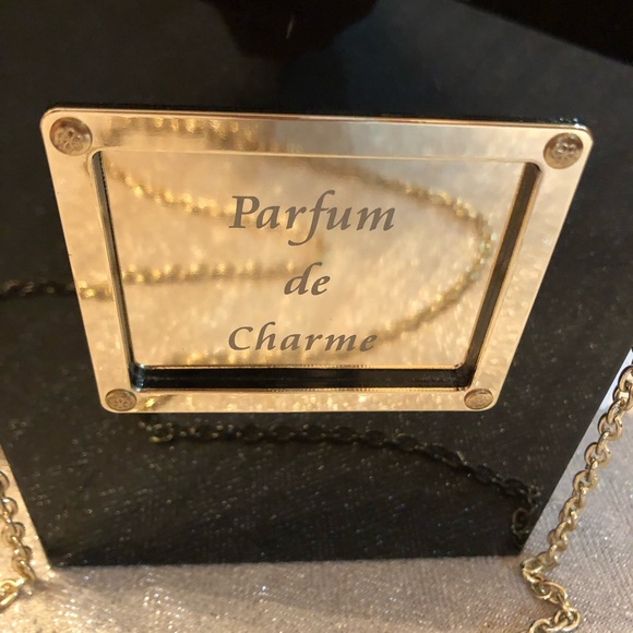 ***NWOT***Boutique Perfume Bottle Evening Bag - Picture 2 of 10